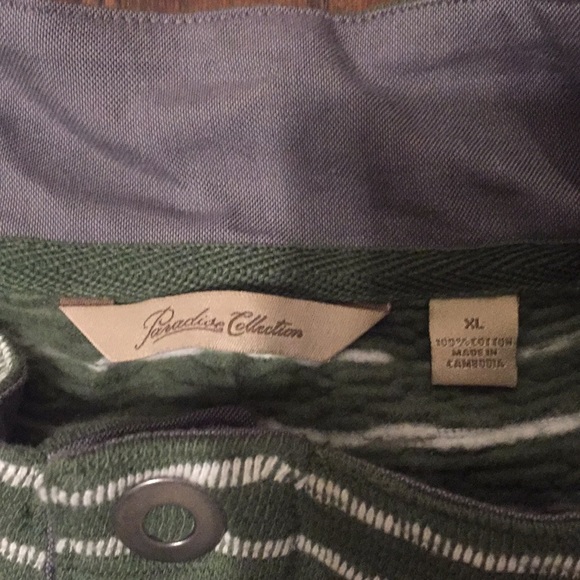 Green and white sweater - Picture 3 of 4